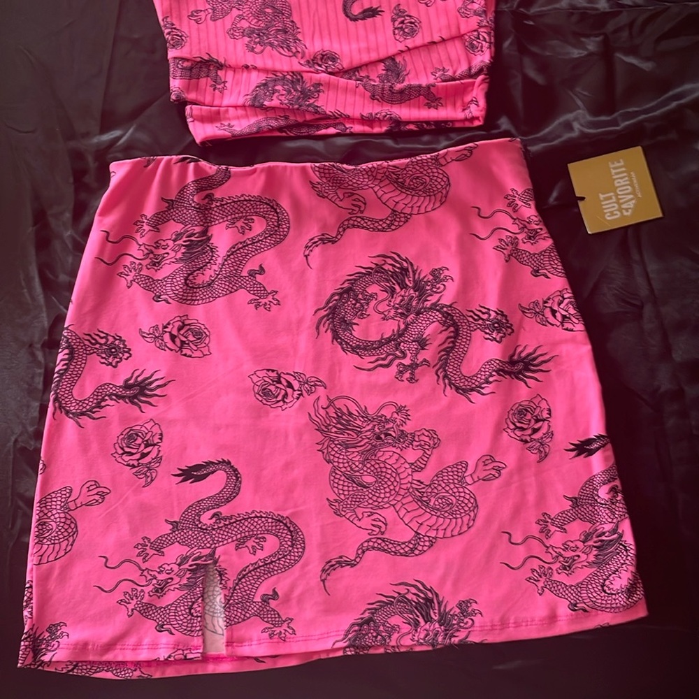 Mini skirt, size large (juniors)